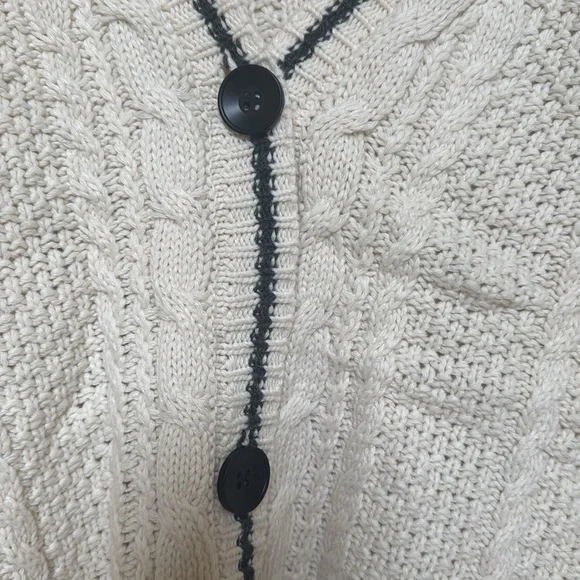 TAYLOR SWIFT FOLKLORE CARDIGAN - Picture 7 of 9